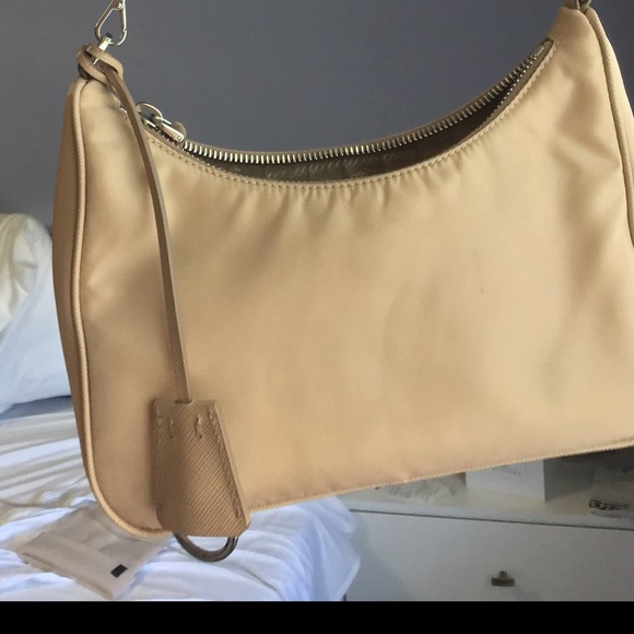 Prada beige Re-edition Re Nylon bag AUTHENTIC - Picture 6 of 6
